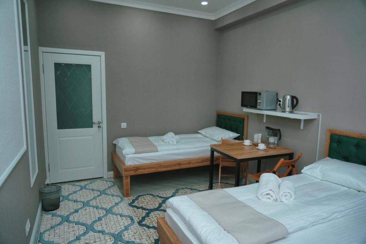 Halal Apart Hotel אלמטי מראה חיצוני תמונה